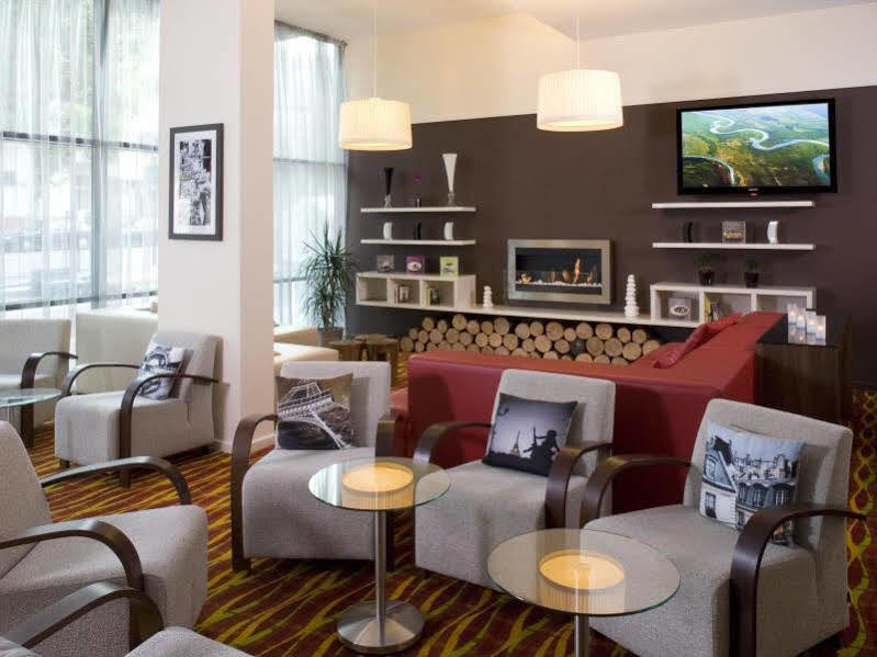 Courtyard By Marriott Paris Saint Denis Hotel Екстериор снимка